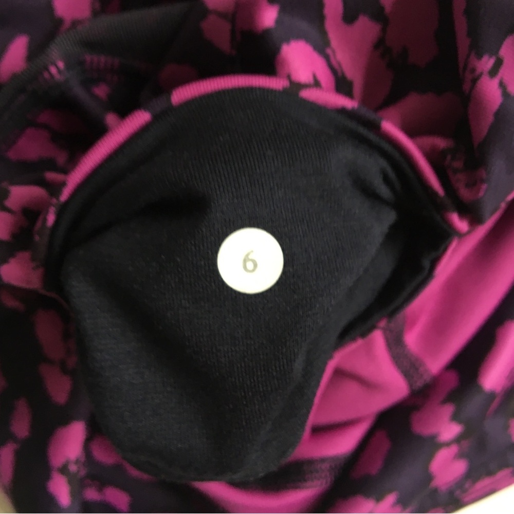 Lululemon Drop It Like It's Hot Tight Cherry Cheetah Ultra Violet Navy Blue Sz 6 - Picture 15 of 17